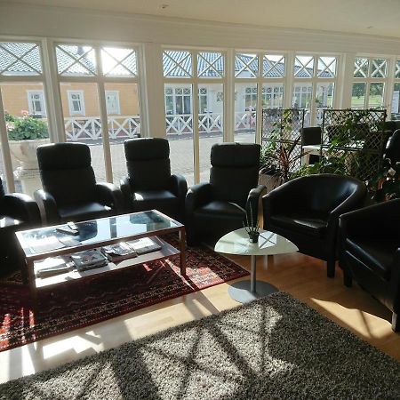 Melleruds Golfklubb Bed & Breakfast Экстерьер фото
