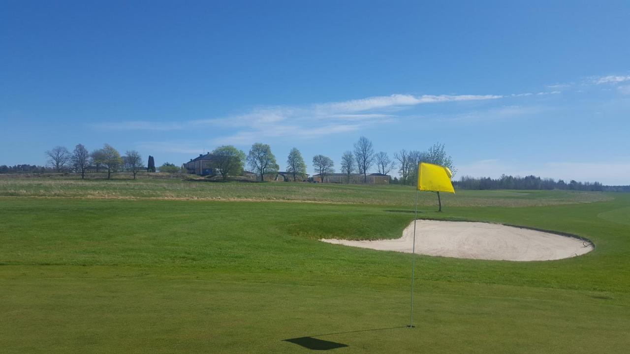 Melleruds Golfklubb Bed & Breakfast Экстерьер фото