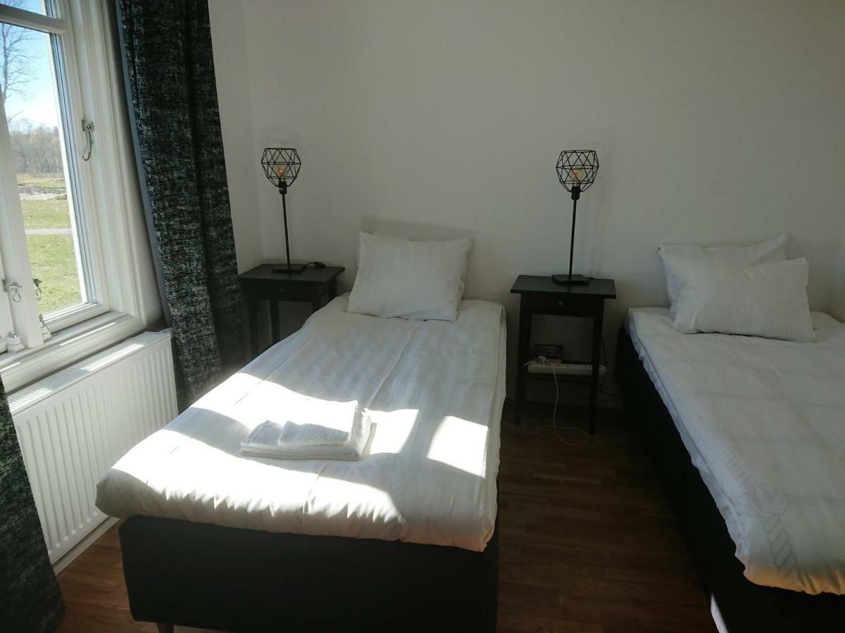 Melleruds Golfklubb Bed & Breakfast Экстерьер фото